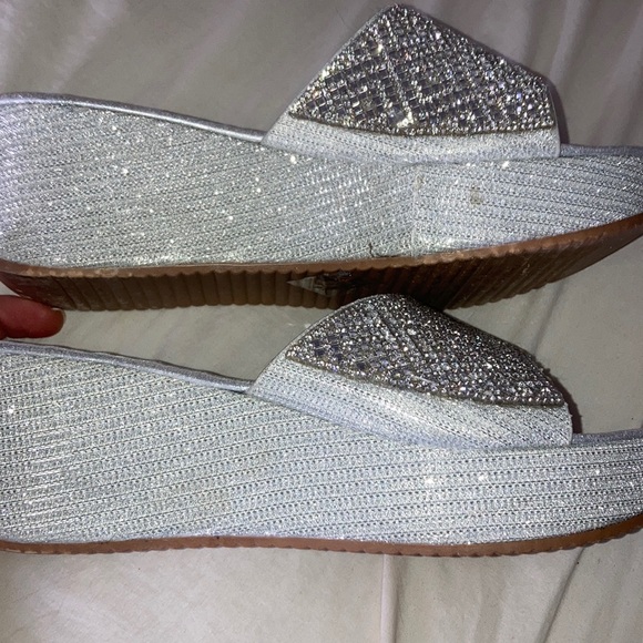 Silver sparkly wedge slides/mules size 9 - Picture 4 of 5